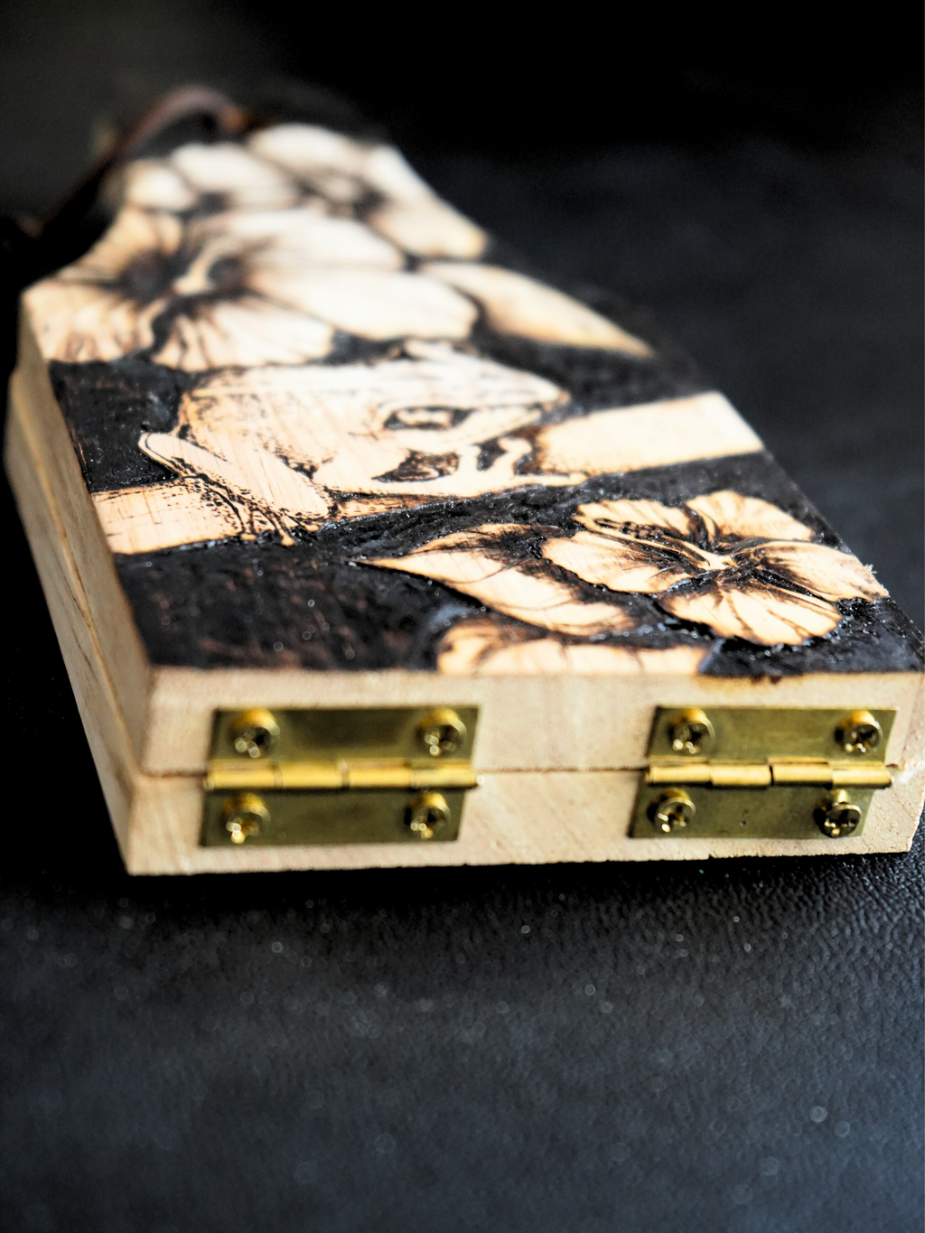 Tostonera Coqui Pyrography
