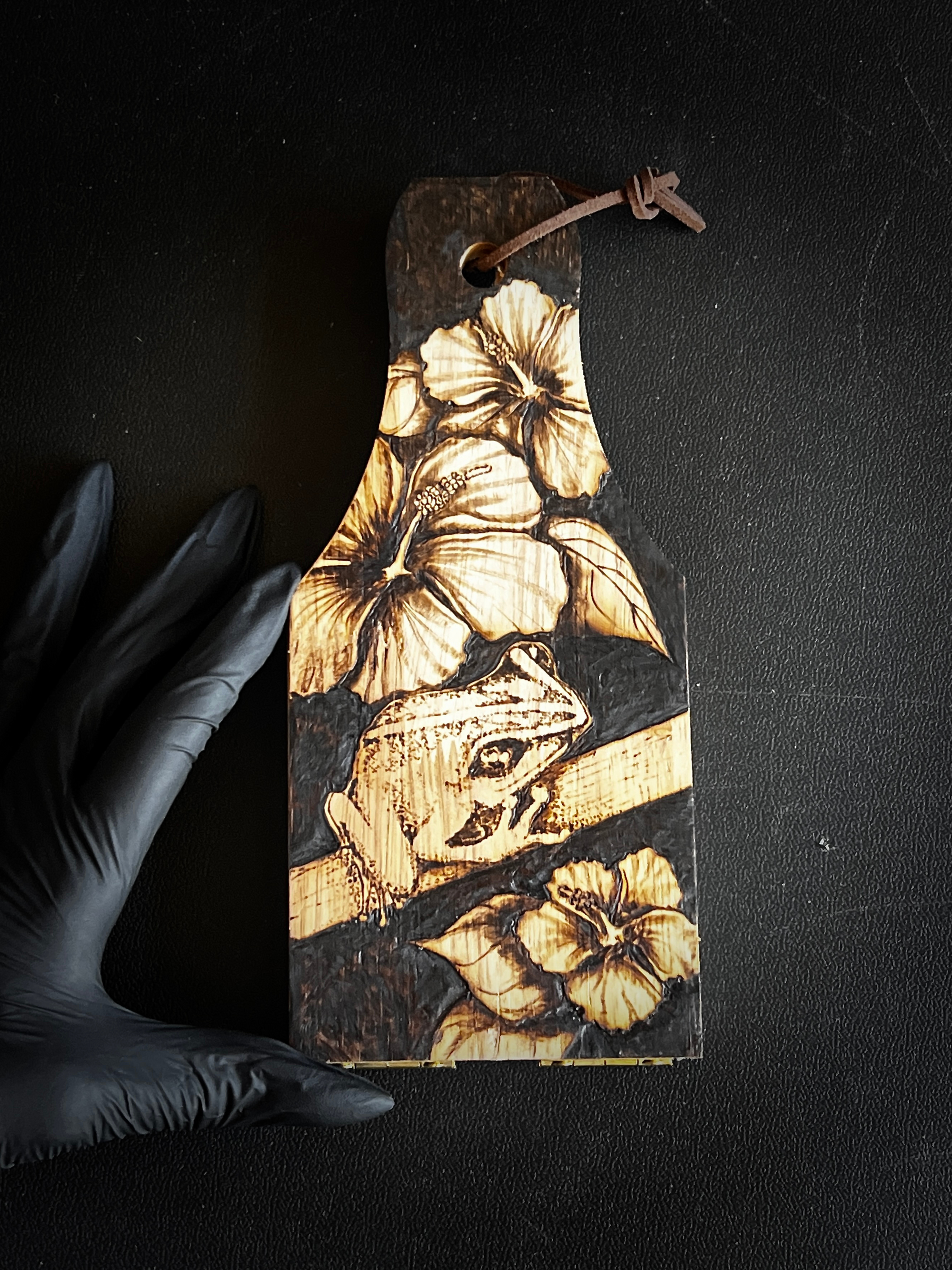Tostonera Coqui Pyrography